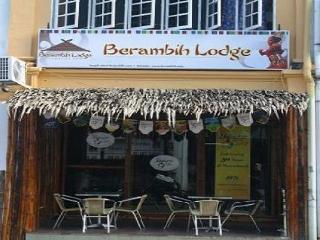 Berambih Lodge 古晋 外观 照片